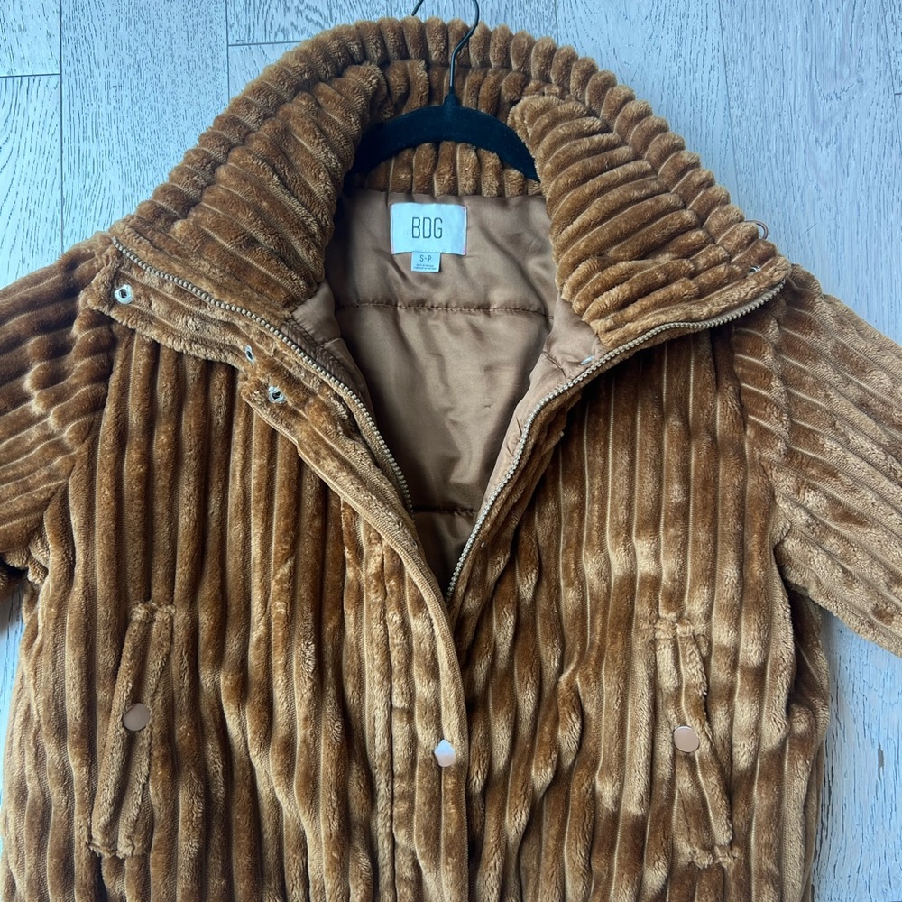 BDG Tan Ribbed Puff Jacket Size Small - Picture 13 of 13